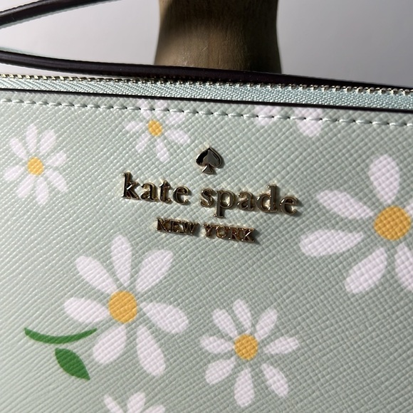 New! Kate Spade Lucy Day Tripper Wristlet - Daisy Floral - Picture 5 of 8